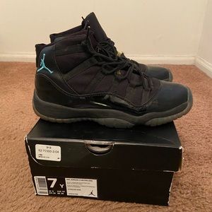 Jordan Retro 11 size 7Y